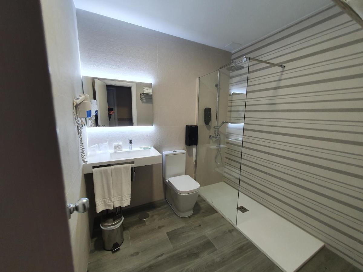Hotel Azar Plasencia Zewnętrze zdjęcie