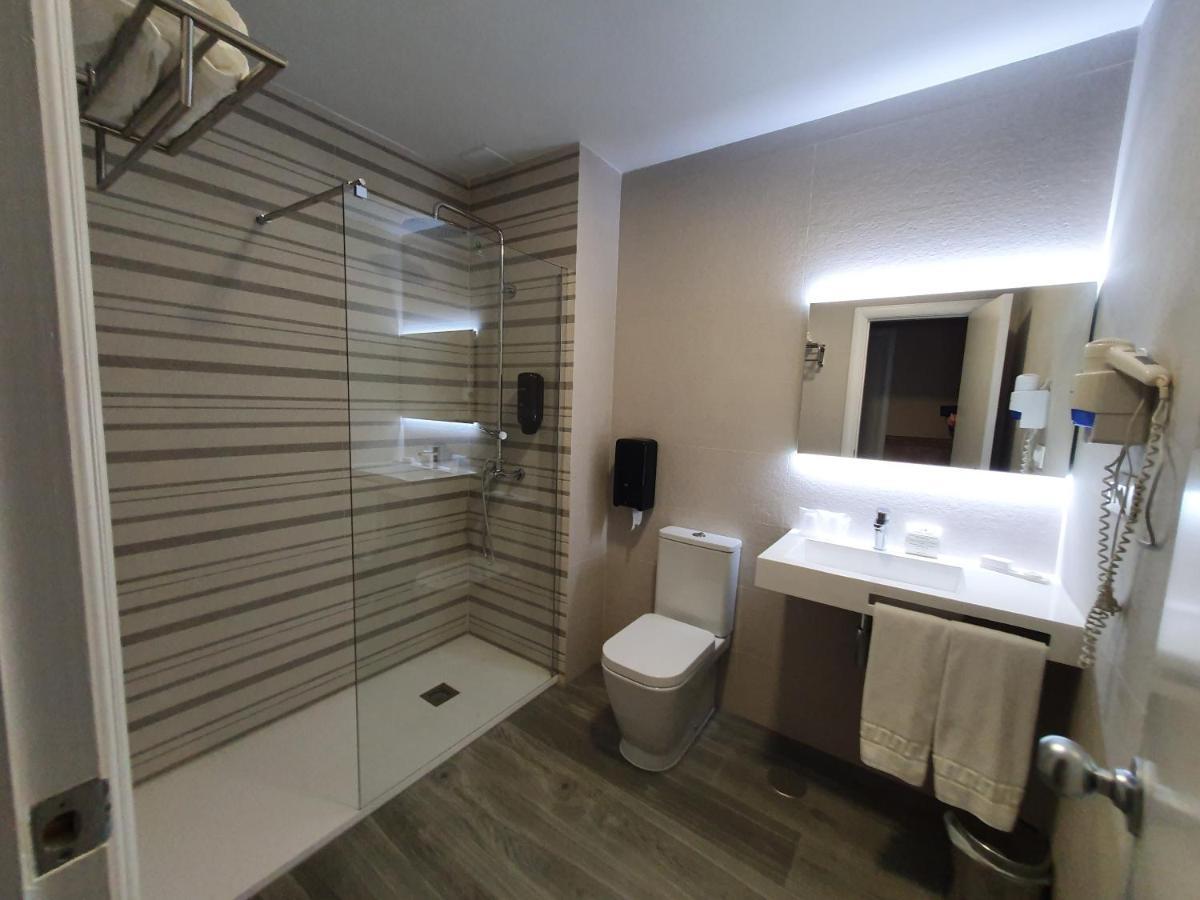 Hotel Azar Plasencia Zewnętrze zdjęcie