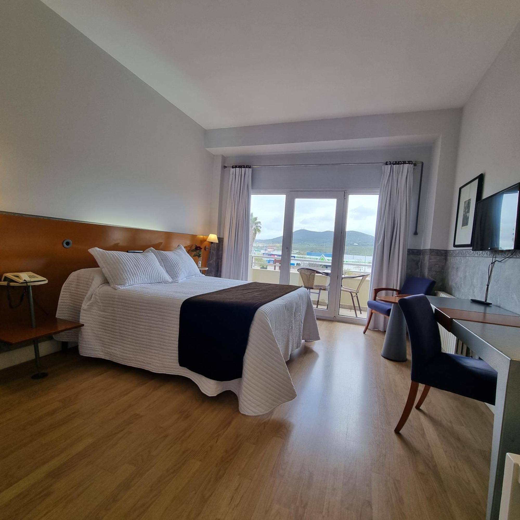 Hotel Azar Plasencia Zewnętrze zdjęcie