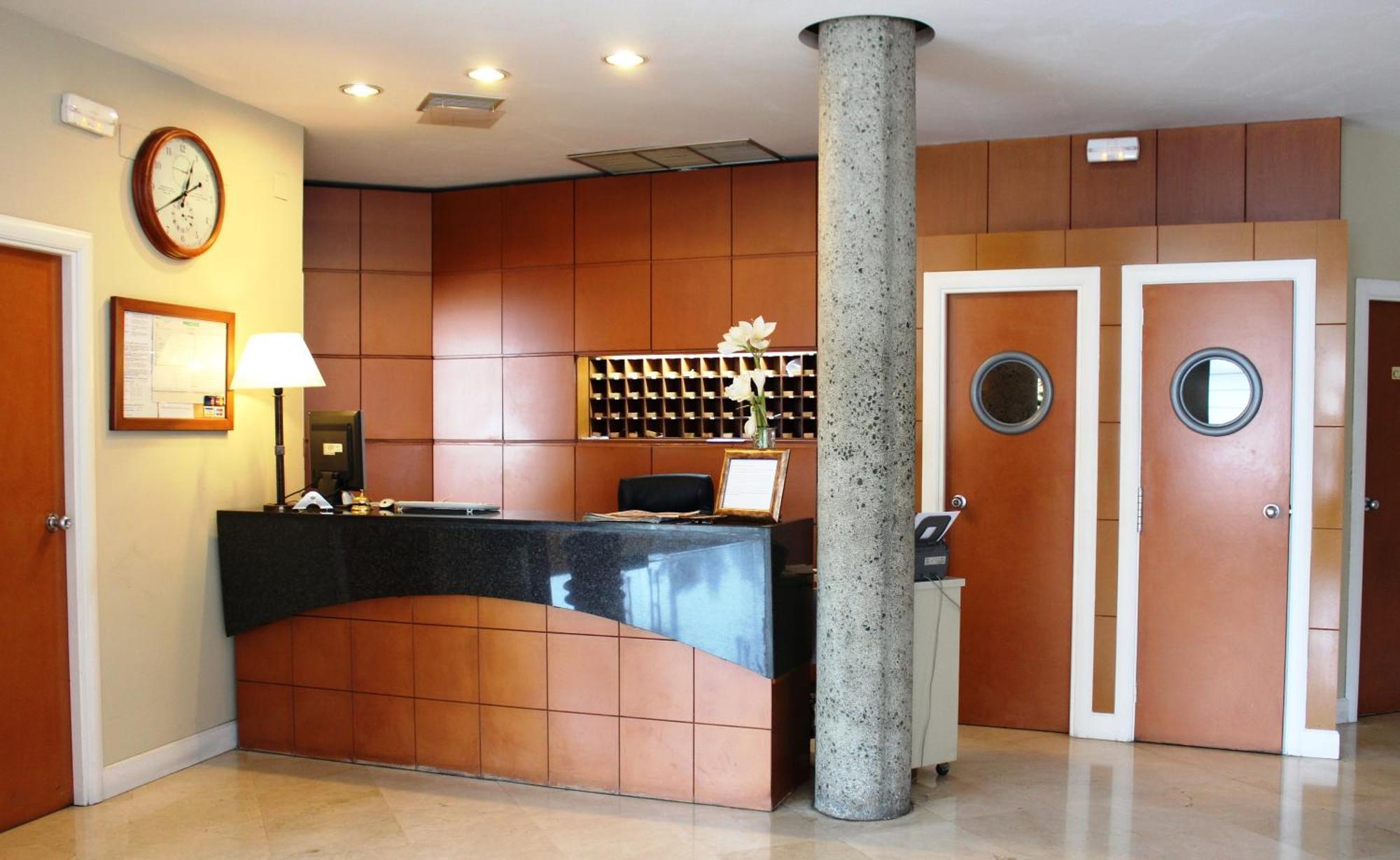 Hotel Azar Plasencia Zewnętrze zdjęcie