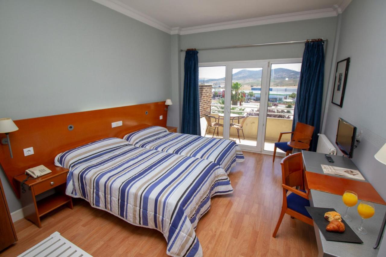 Hotel Azar Plasencia Zewnętrze zdjęcie